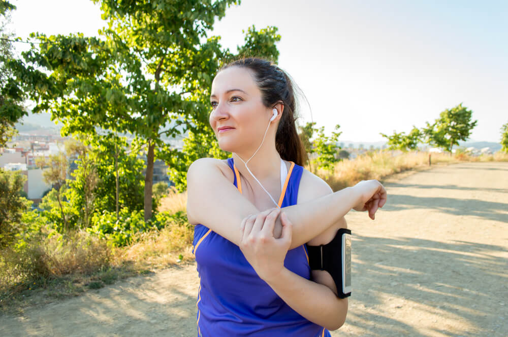 Two effective shoulder stretches for reducing pain shutterstock 286583180 Two effective shoulder stretches for reducing pain