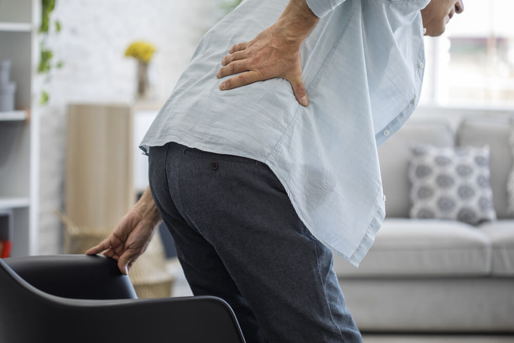 lower back upper buttock pain