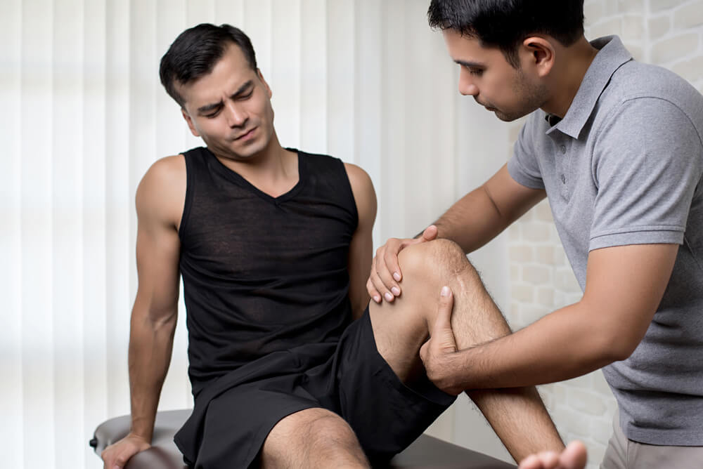 Getting the most out of your physical therapy after knee surgery shutterstock 687084859 Getting the most out of your physical therapy after knee surgery