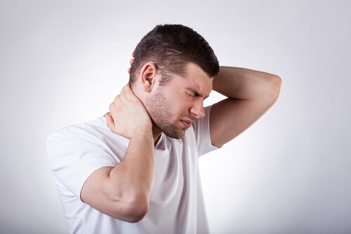 Can neck pain cause headaches? What can you do about it? shutterstock 193518467 can neck pain cause headaches