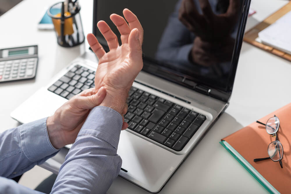 How can physical therapists help treat carpal instability? shutterstock 674675194 carpal instability