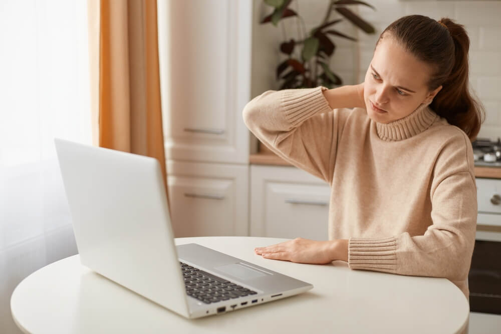 Can carpal tunnel syndrome be causing your shoulder pain? shutterstock 2122946783 can carpal tunnel cause shoulder pain