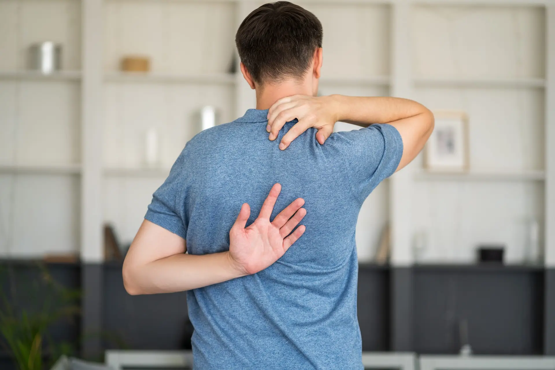 What Causes Pain Between Shoulder Blades? AdobeStock 479406451 scaled What Causes Pain Between Shoulder Blades?