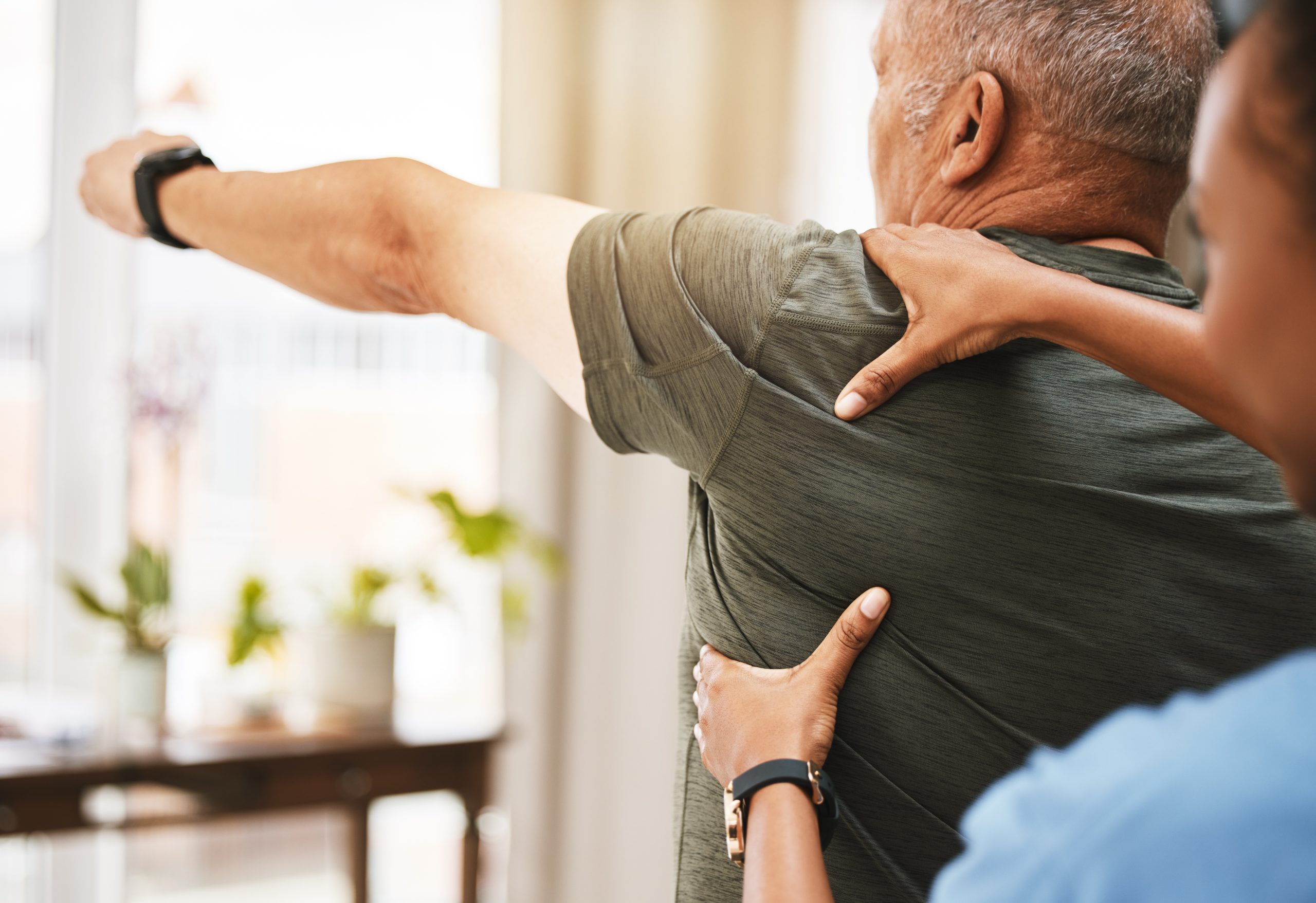 Rotator Cuff vs. Labrum Tear: How you can tell these shoulder injuries apart shoulder pain physiotherapist woman and senior ma 2023 01 13 00 03 50 utc scaled Rotator Cuff vs. Labrum Tear: How you can tell these shoulder injuries apart